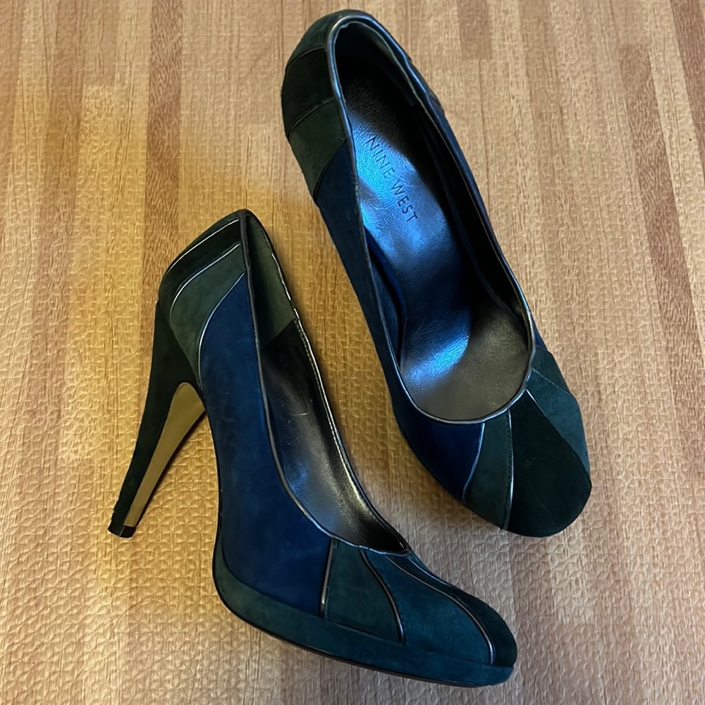 Green and blue suede Nine West pumps